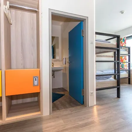 Bed & Breakfast By Club Kitzsteinhorn Bed & Breakfast Zell am See